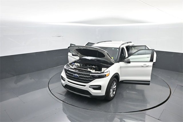 Certified 2021 Ford Explorer XLT w/ Equipment Group 202A image 35