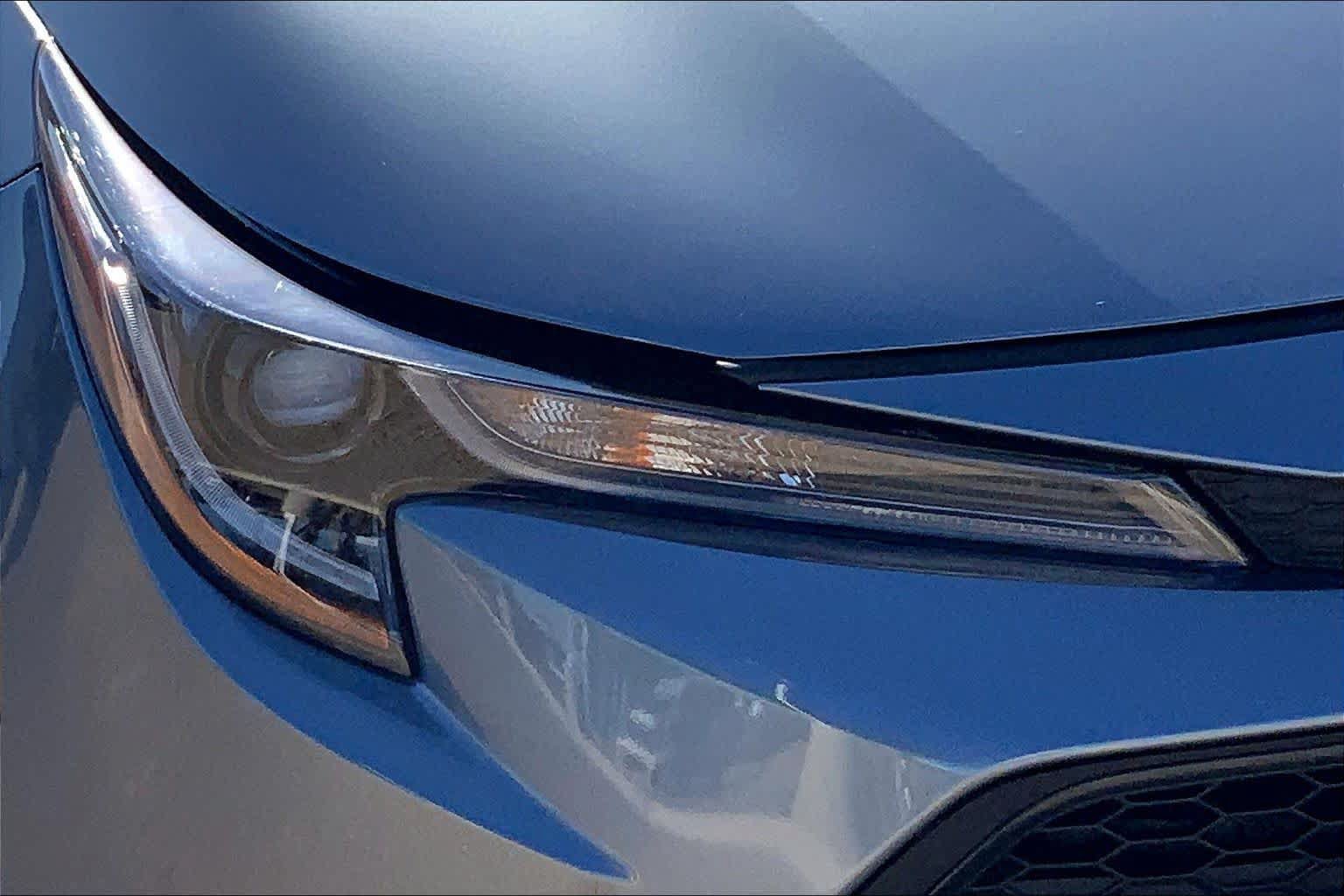 Used 2025 Toyota Corolla LE FWD image 28