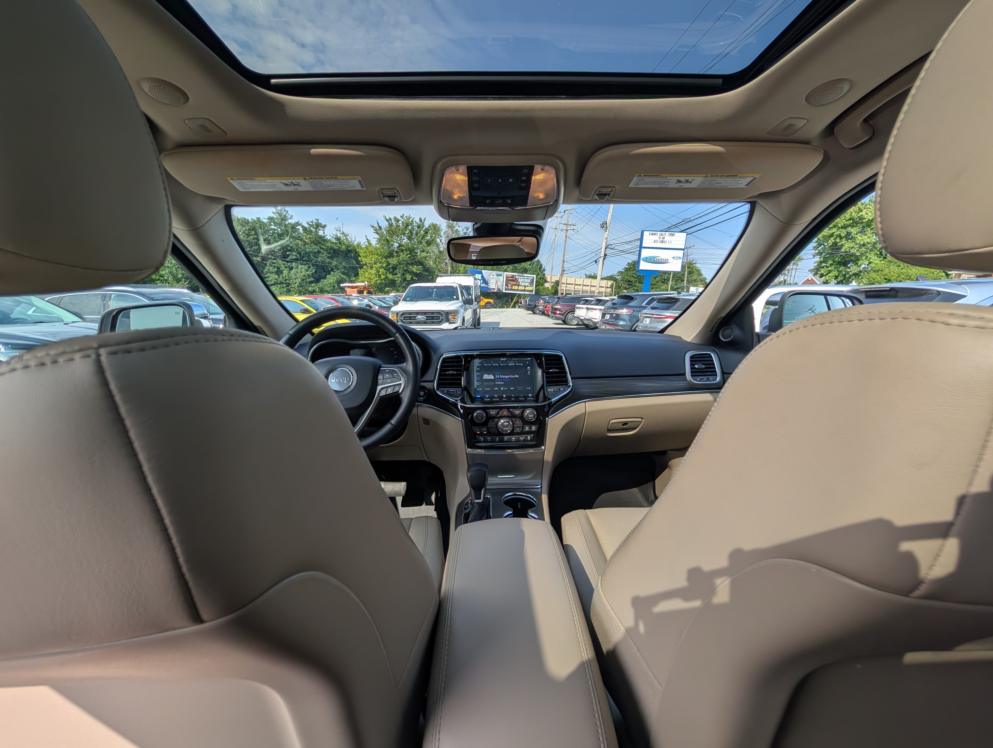 Used 2021 Jeep Grand Cherokee Limited w/ Luxury Group II AWD/4WD image 18