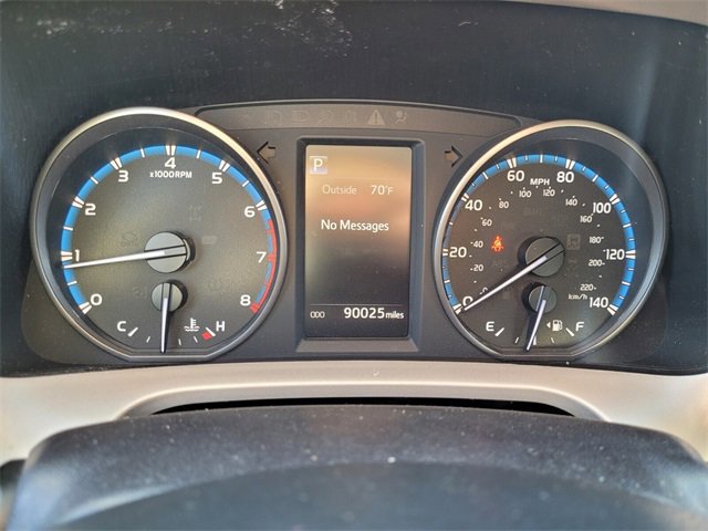 Used 2018 Toyota RAV4 LE image 23