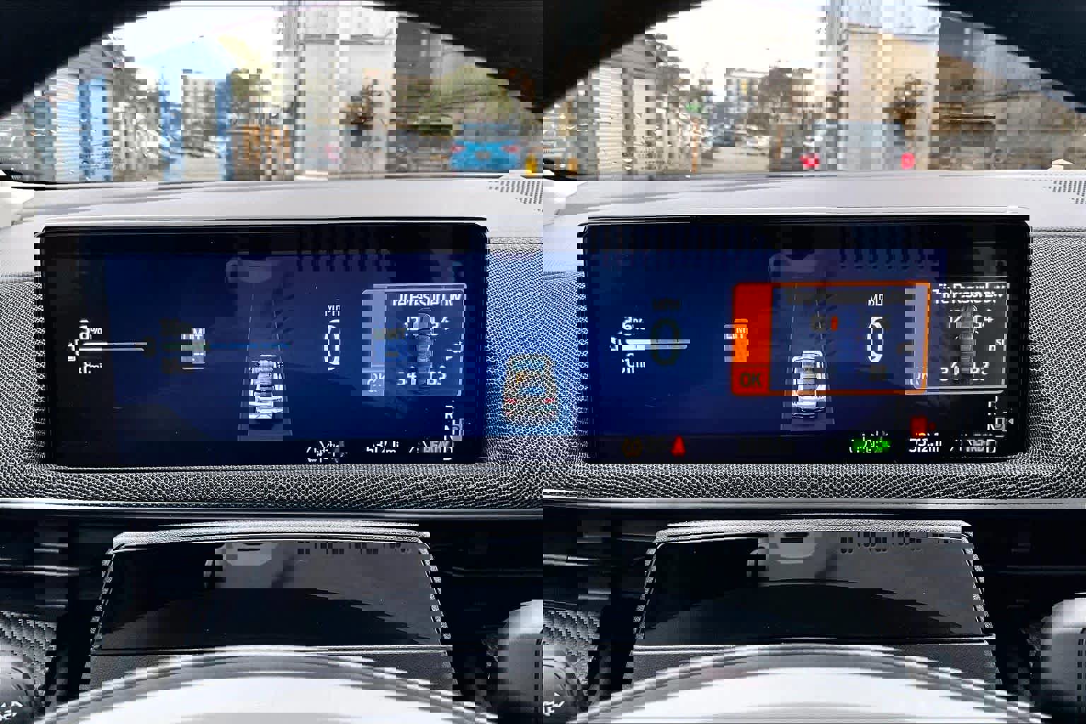 Certified 2025 Ford Mustang Mach-E Premium image 26