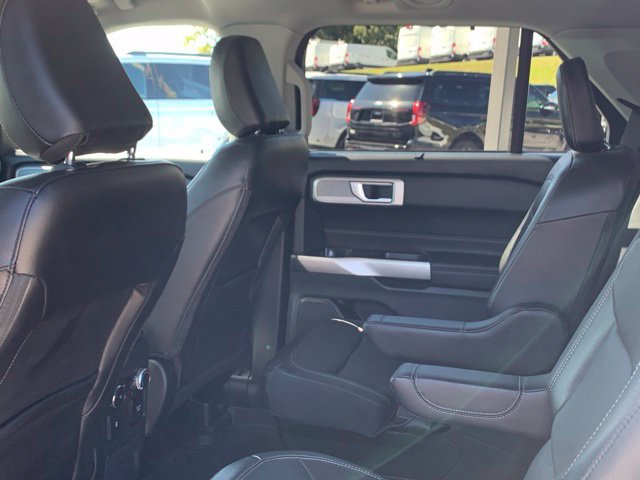 Certified 2023 Ford Explorer Limited w/ Equipment Group 301A AWD/4WD image 24