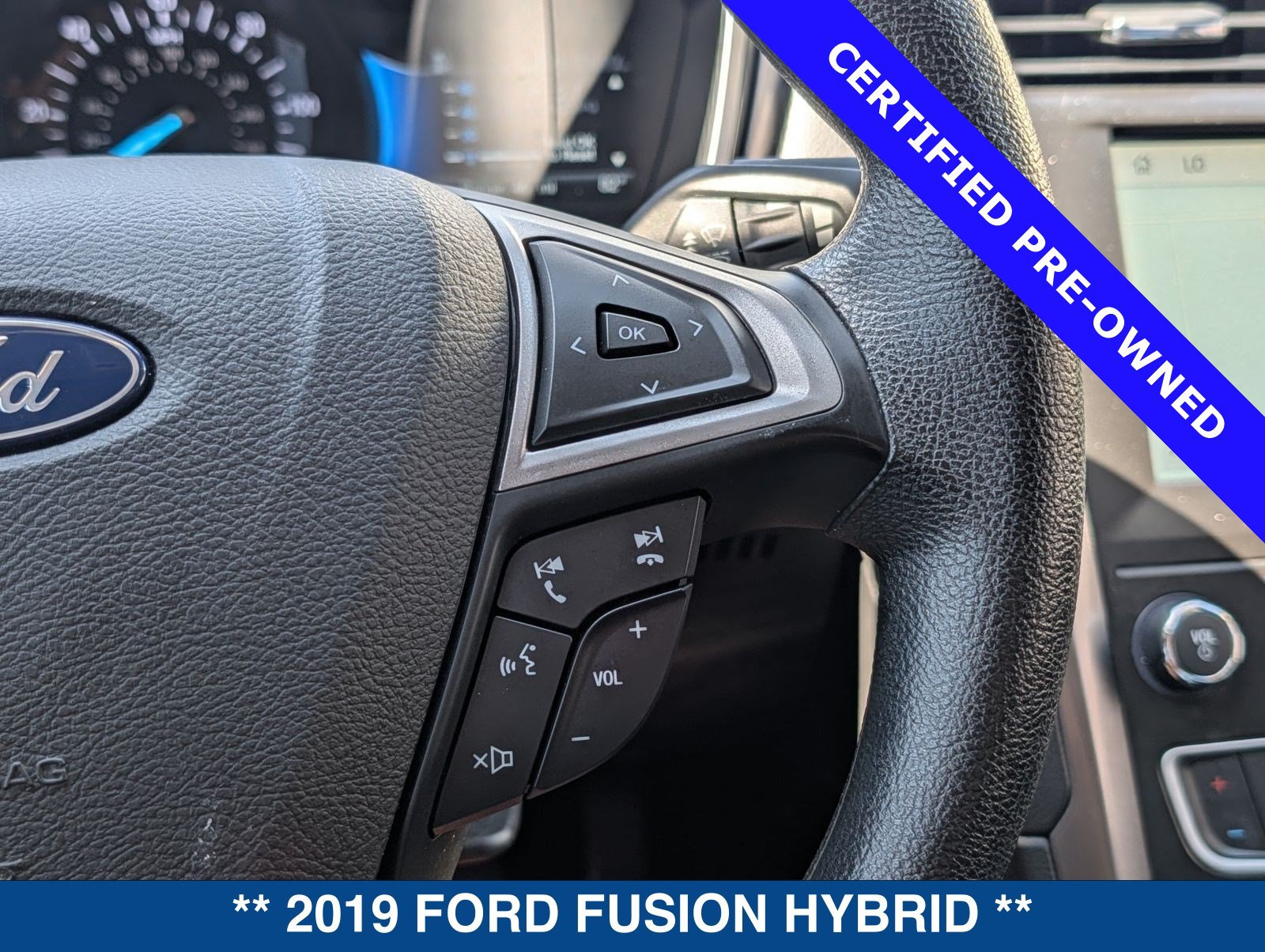 Certified 2019 Ford Fusion SE FWD image 25