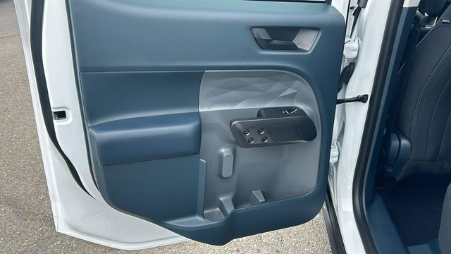 Certified 2025 Ford Maverick XLT w/ Black Appearance Package image 14