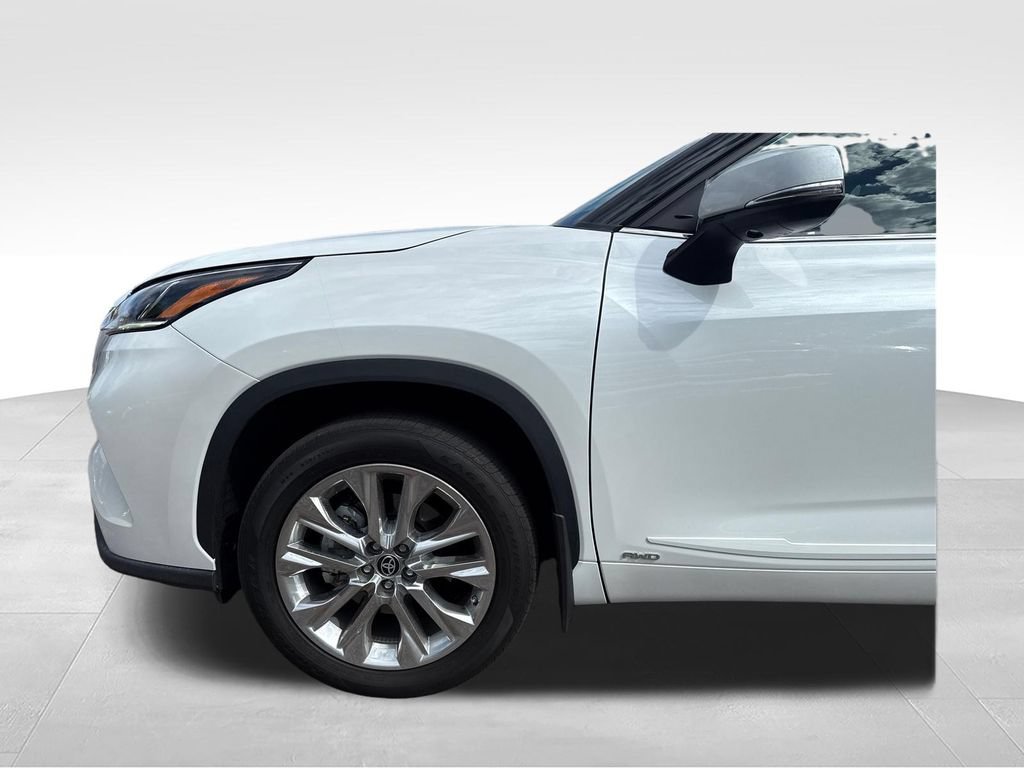 Used 2023 Toyota Highlander Limited AWD/4WD image 36