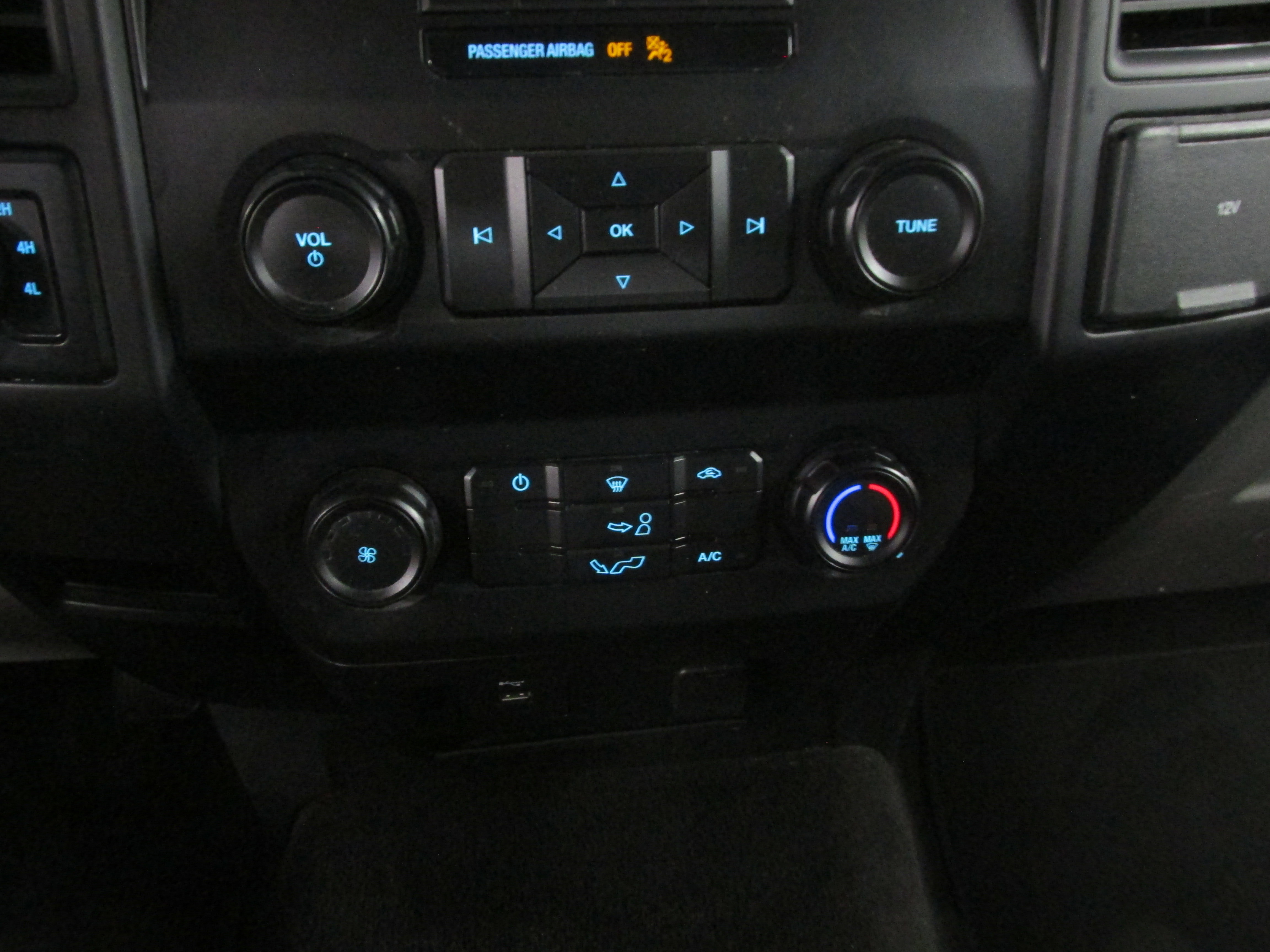 Certified 2019 Ford F150 XL w/ Equipment Group 101A Mid image 29