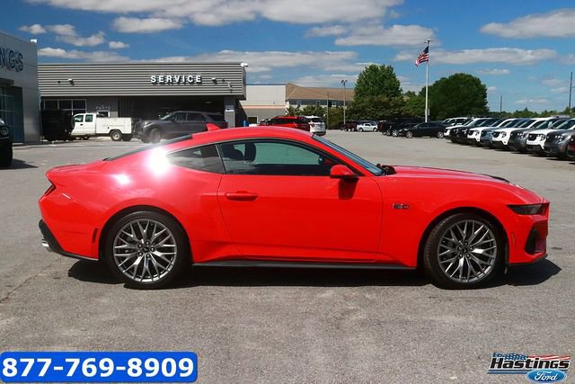 Certified 2025 Ford Mustang GT Premium RWD image 4