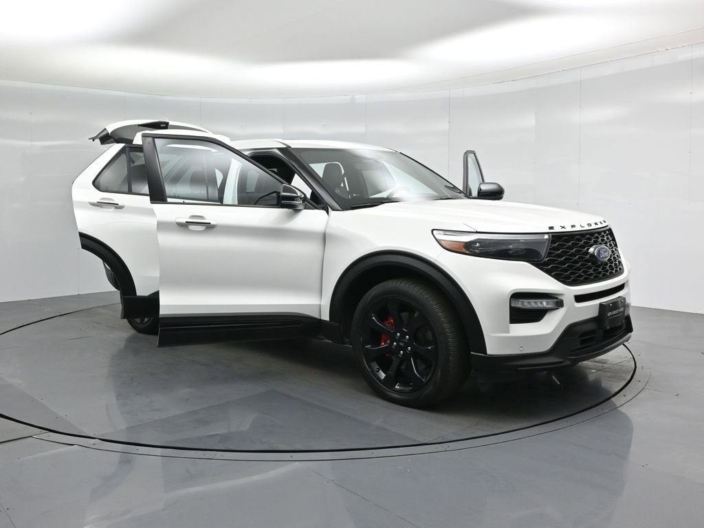 Certified 2022 Ford Explorer ST w/ Equipment Group 401A image 40