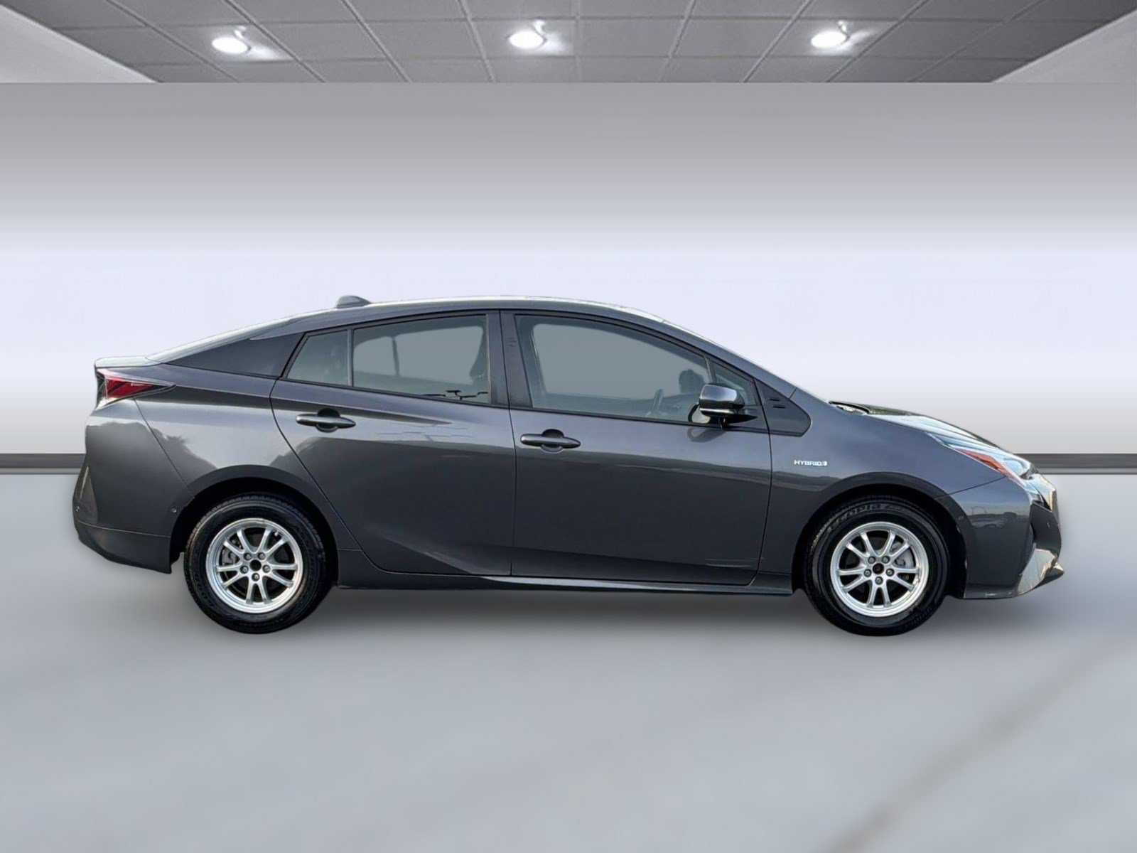Used 2017 Toyota Prius Four w/ Advanced Technology Package FWD image 8