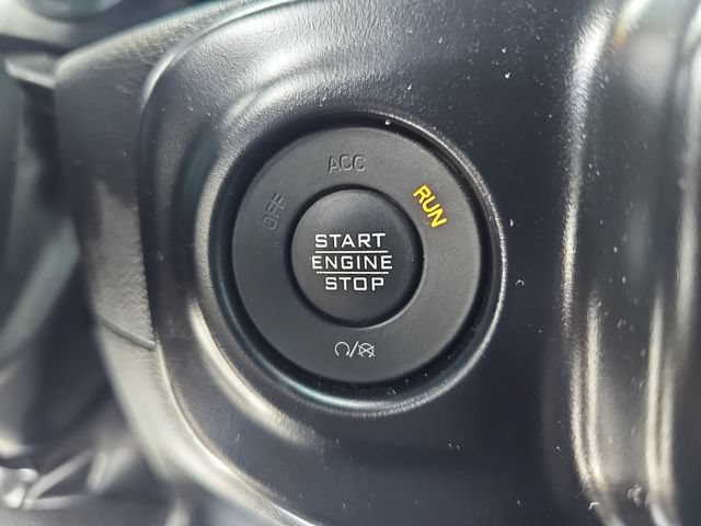 Used 2022 Jeep Wrangler Unlimited Sahara w/ Cold Weather Group AWD/4WD image 28