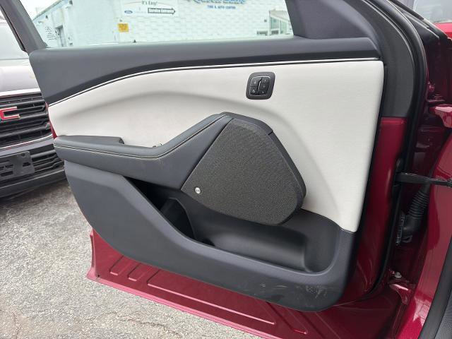 Certified 2025 Ford Mustang Mach-E Premium image 21