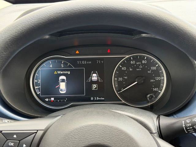 Used 2025 Nissan Versa SV FWD image 18