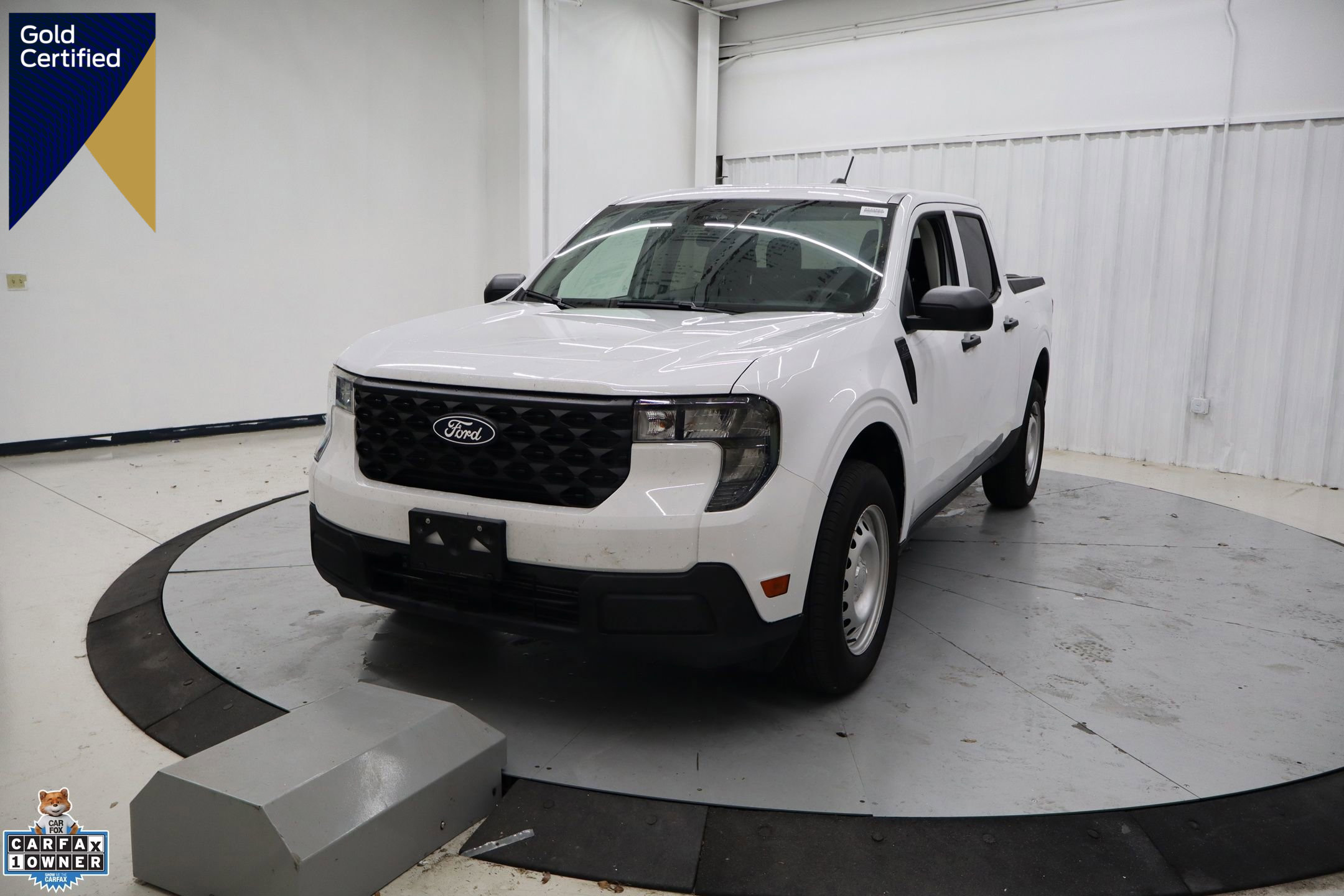 Certified 2025 Ford Maverick XL w/ Equipment Group 102A image 1