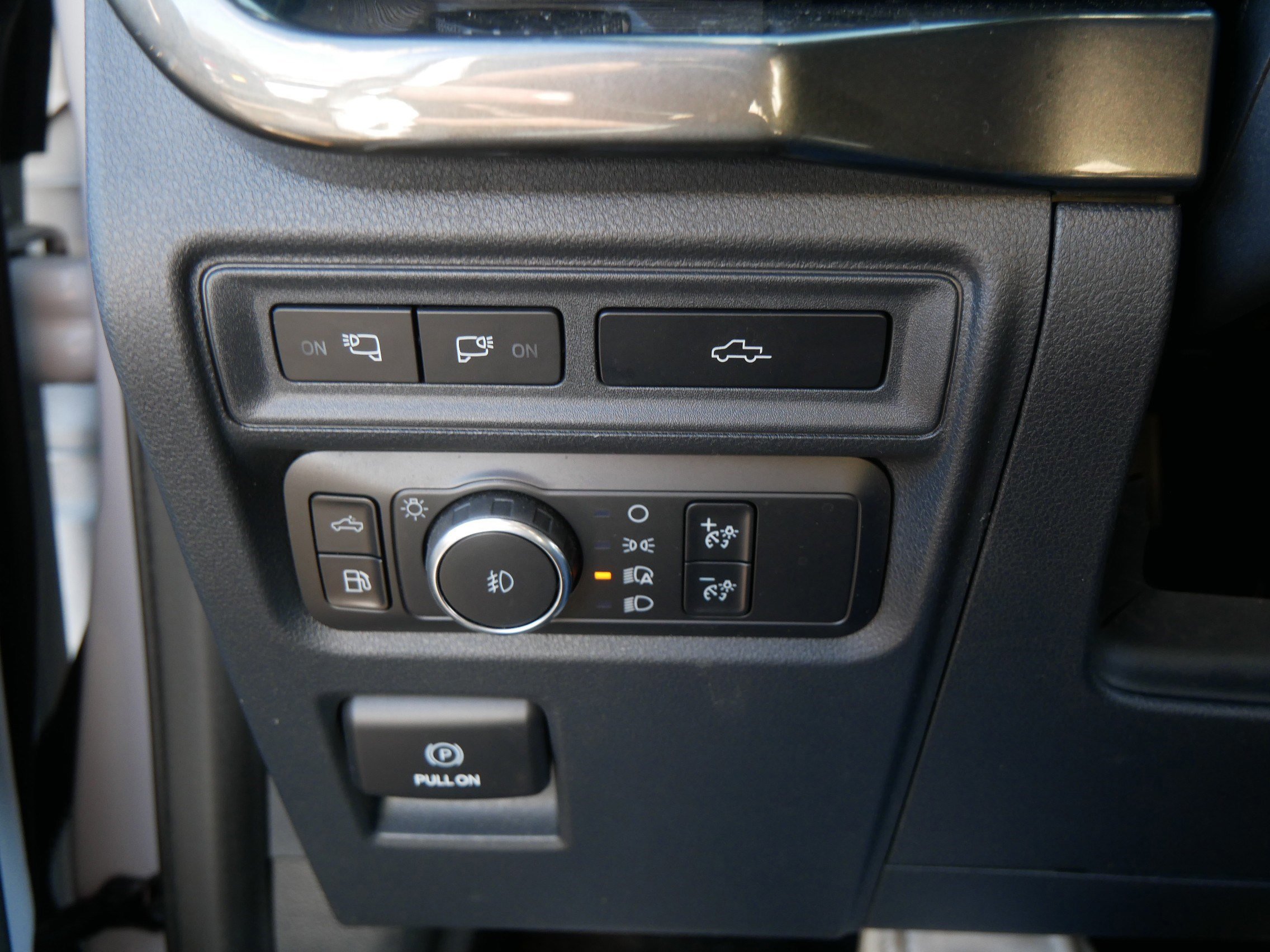 Certified 2021 Ford F150 XLT w/ Equipment Group 302A High image 26