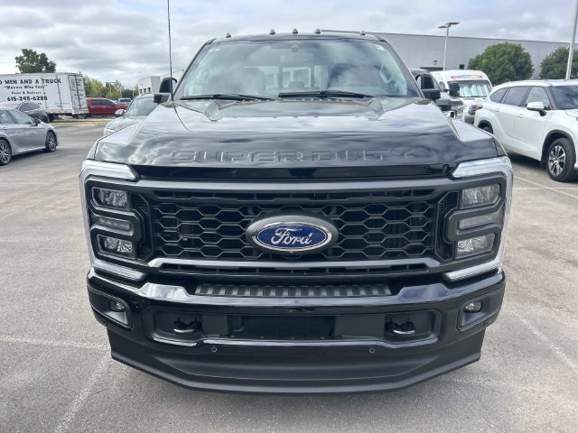 Certified 2024 Ford F350 Lariat w/ Lariat Ultimate Package AWD/4WD image 2