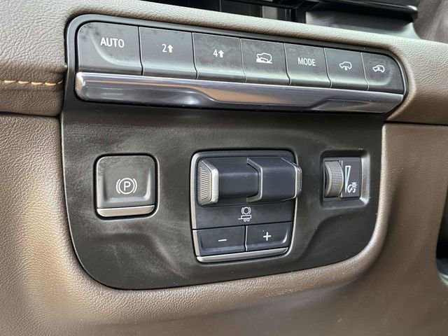 Used 2022 Cadillac Escalade ESV Premium Luxury w/ Performance Package image 35