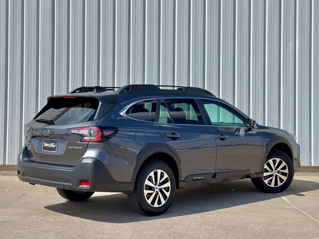 Used 2023 Subaru Outback Premium AWD/4WD image 6