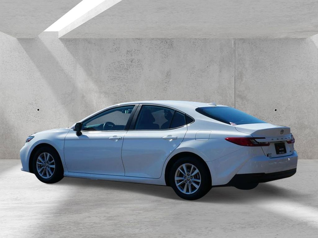 Used 2025 Toyota Camry LE FWD image 4