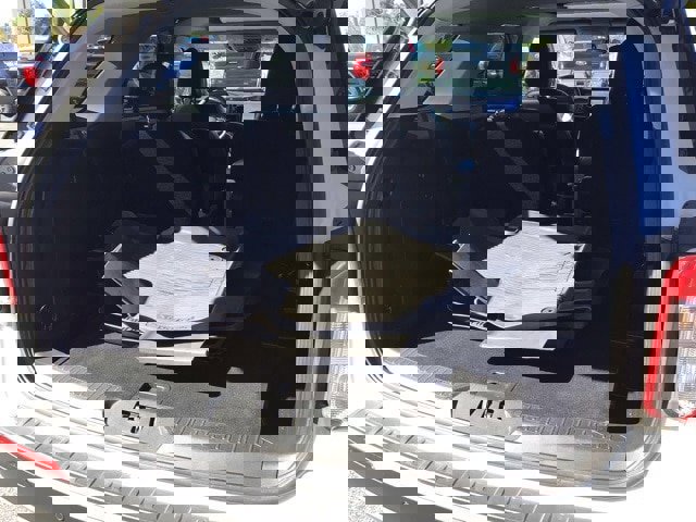 Certified 2022 Ford Explorer XLT w/ Equipment Group 202A image 25