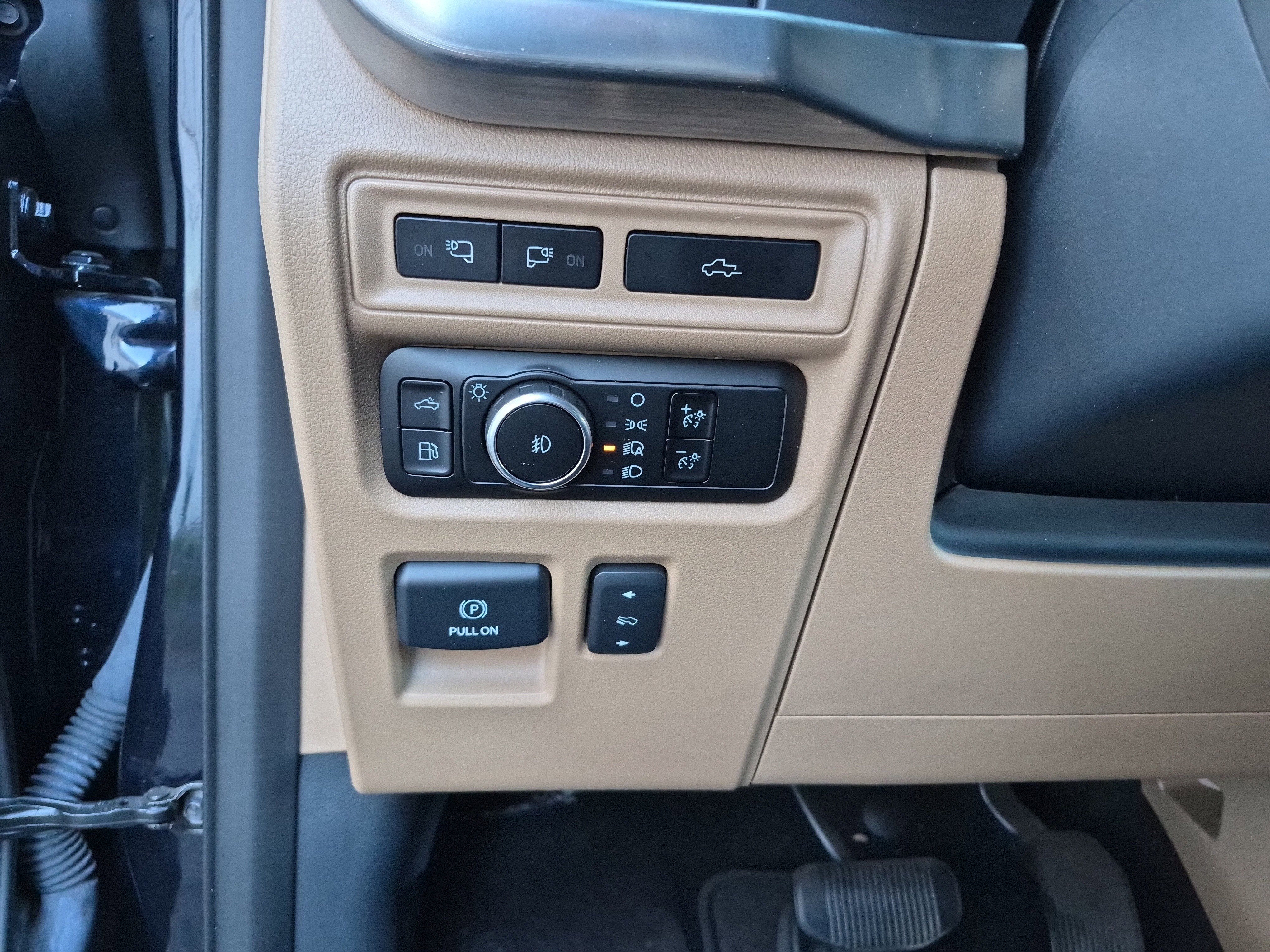 Certified 2023 Ford F150 Lariat w/ Equipment Group 502A High image 24