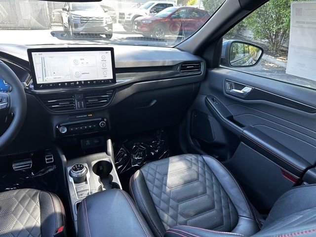 Certified 2023 Ford Escape ST-Line Elite w/ Premium Technology Package AWD/4WD image 17