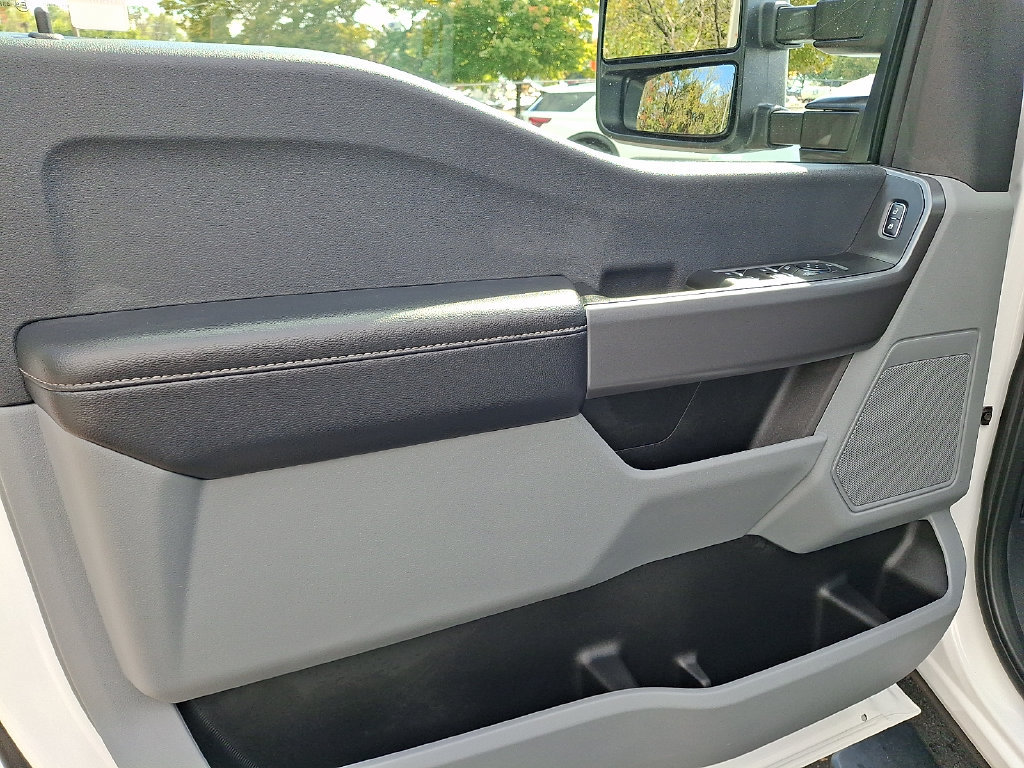 Certified 2025 Ford F250 XL w/ STX Appearance Package AWD/4WD image 14