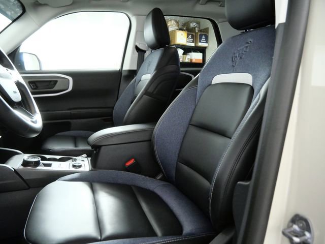 Certified 2025 Ford Bronco Sport Outer Banks w/ Outer Banks Tech Package+ AWD/4WD image 16