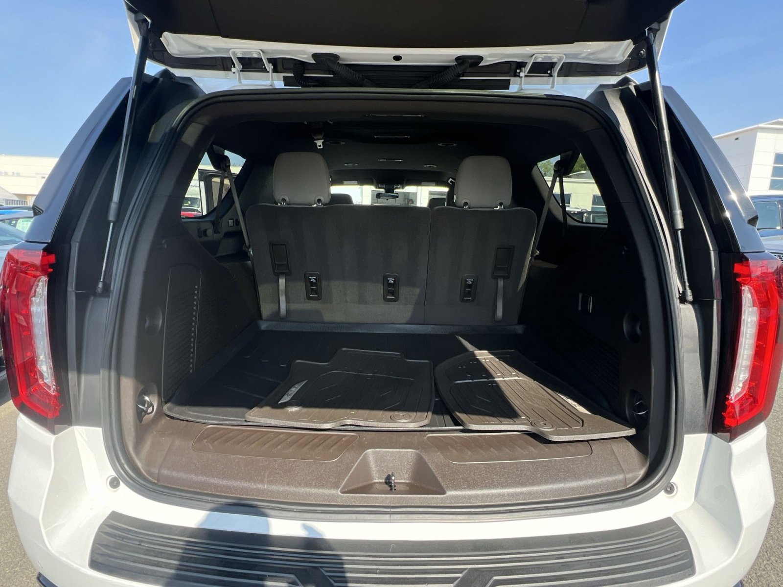 Used 2021 GMC Yukon XL SLE AWD/4WD image 33