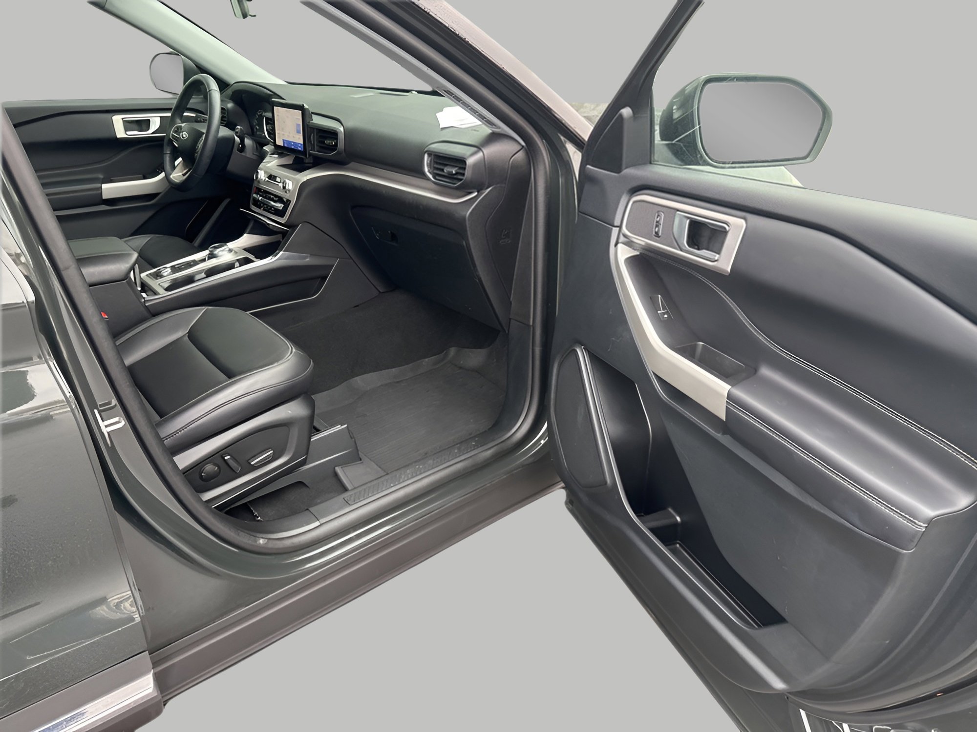 Certified 2023 Ford Explorer XLT w/ Equipment Group 202A image 7