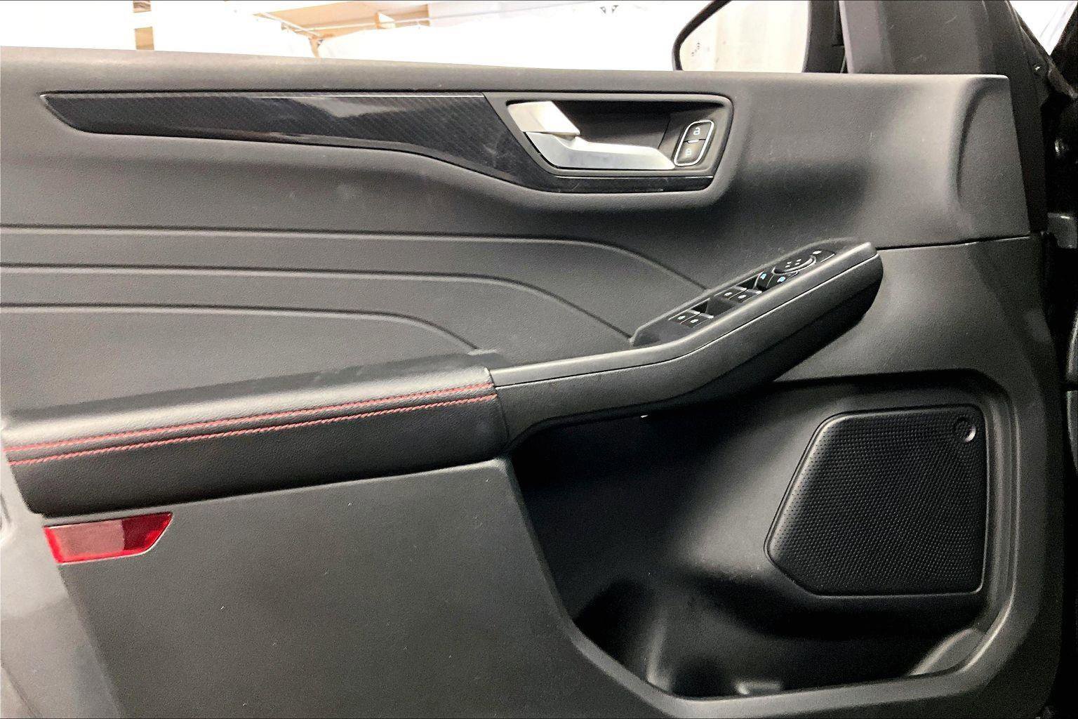 Certified 2023 Ford Escape ST-Line w/ Tech Pack #1 image 22