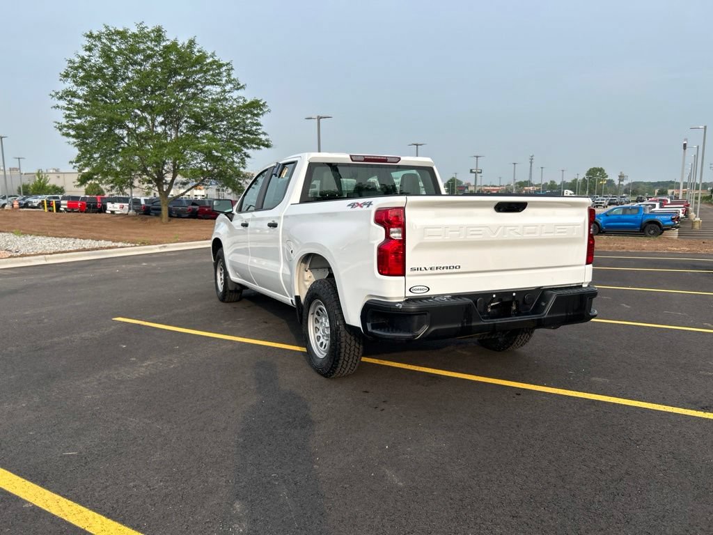 Used 2023 Chevrolet Silverado 1500 W/T w/ WT Fleet Convenience Package AWD/4WD image 9