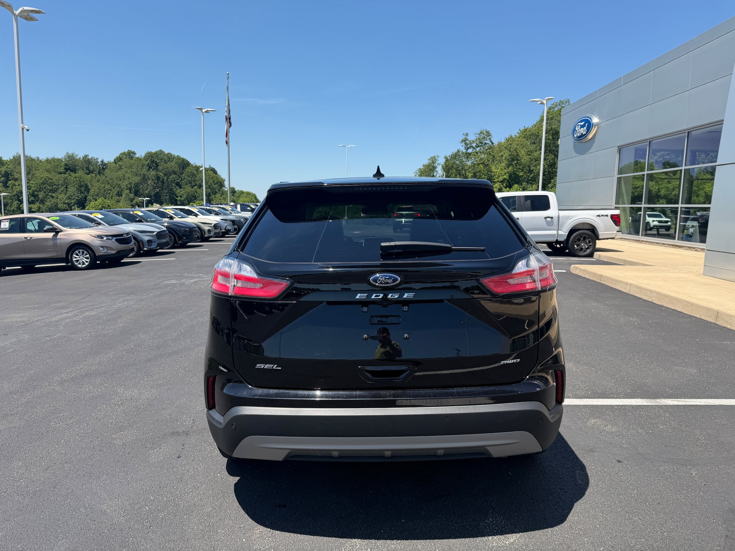 Certified 2024 Ford Edge SEL w/ Convenience Package AWD/4WD image 7