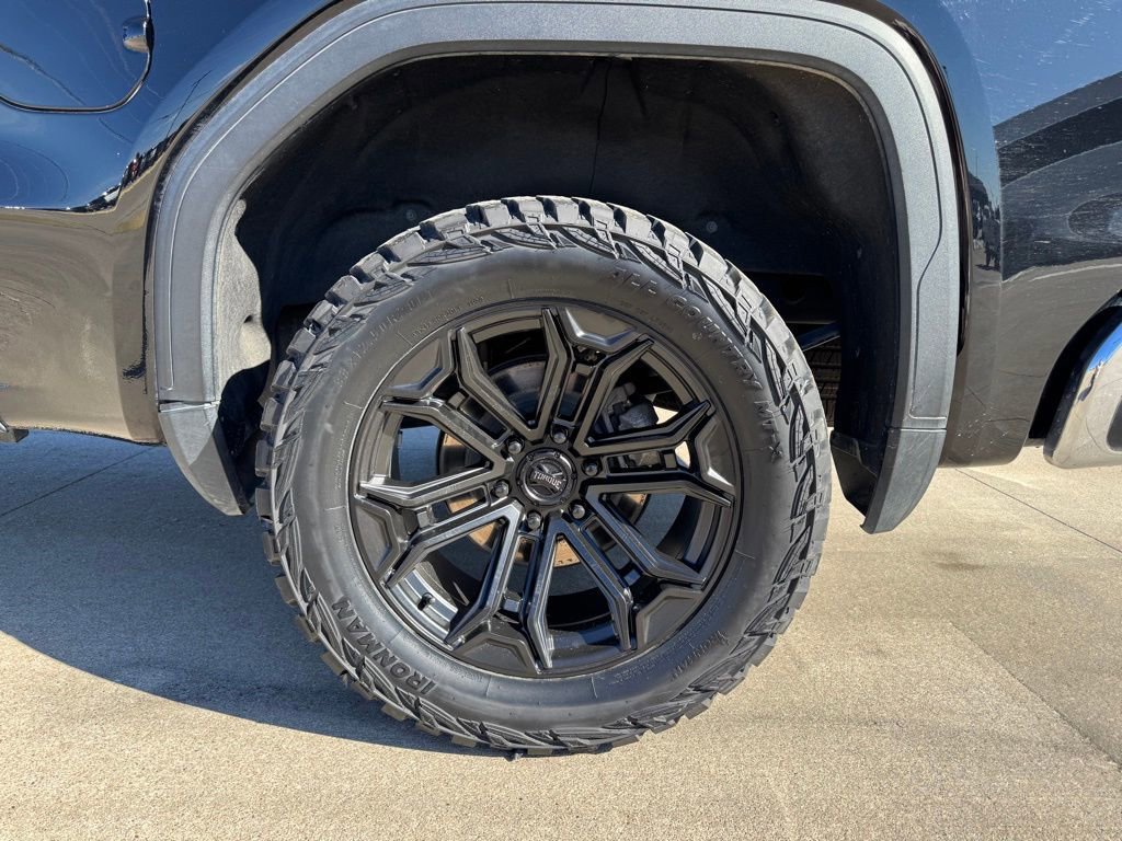 Used 2024 GMC Sierra 1500 SLT image 6