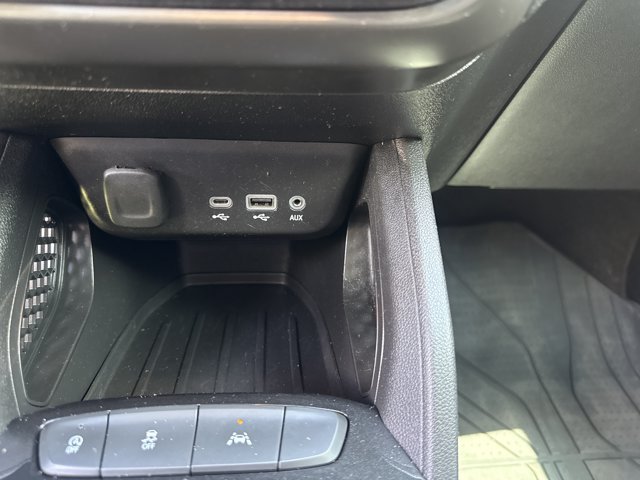 Used 2021 Chevrolet TrailBlazer LS FWD image 24