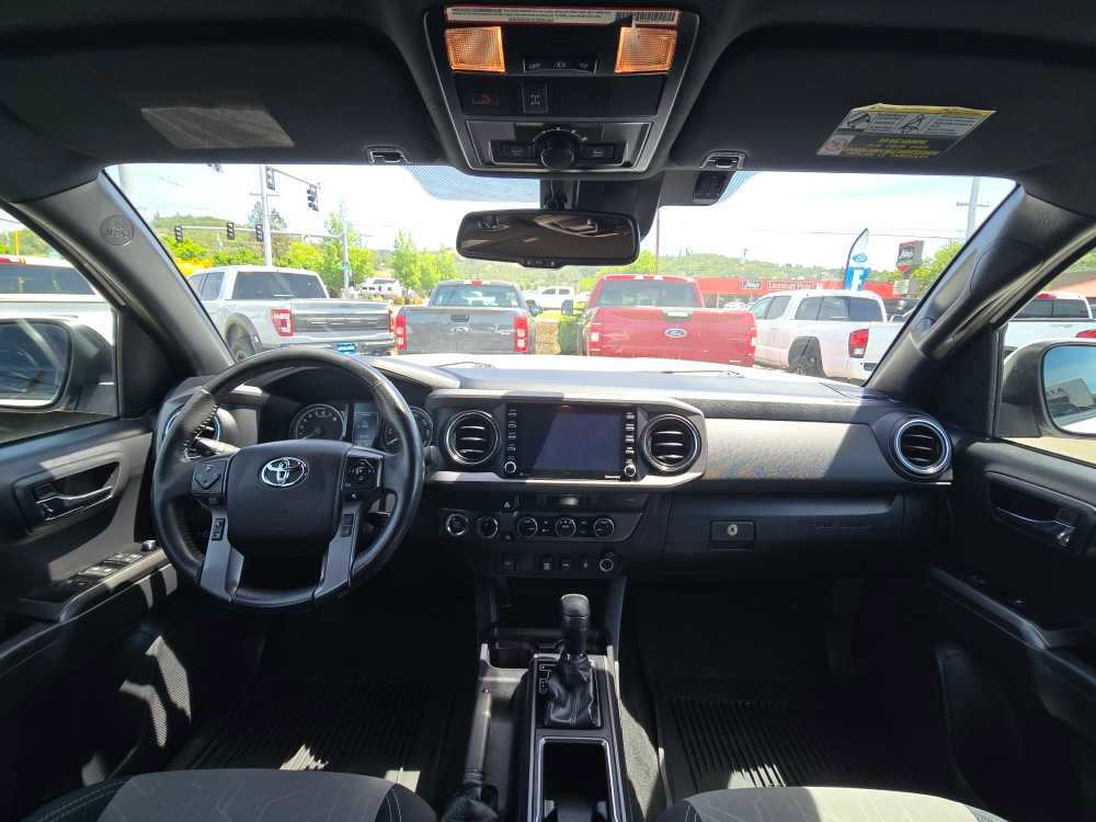 Used 2023 Toyota Tacoma TRD Off-Road AWD/4WD image 15
