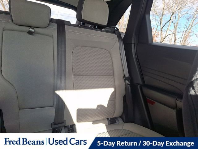 Certified 2022 Ford Escape SE w/ SE Sport Appearance Package image 19