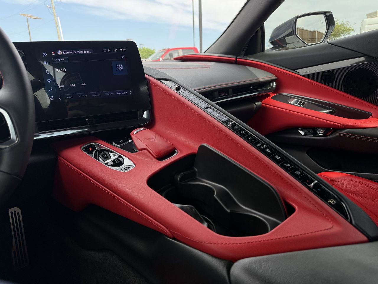 Used 2025 Chevrolet Corvette Stingray Preferred Cpe w/ Stealth Interior Trim Package image 15