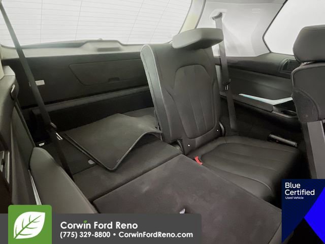 Used 2022 BMW X7 xDrive40i w/ Premium Package image 32