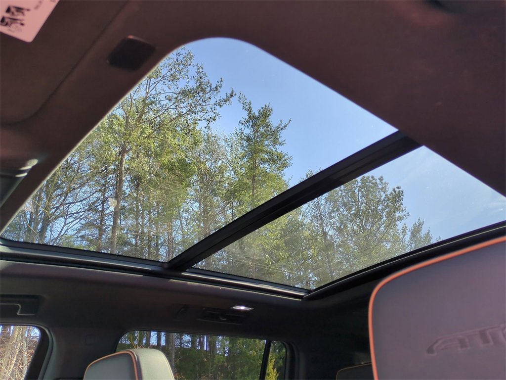 Used 2024 GMC Yukon XL AT4 w/ AT4 Premium Plus Package image 19