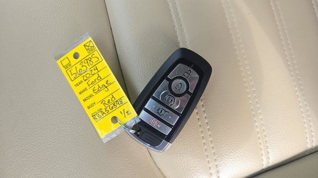 Certified 2024 Ford Edge SEL w/ Convenience Package AWD/4WD image 29