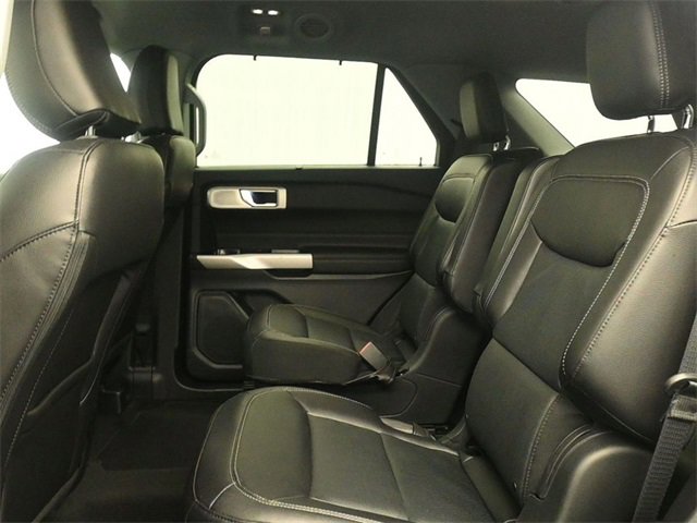Certified 2022 Ford Explorer Limited w/ Limited Technology Package image 10