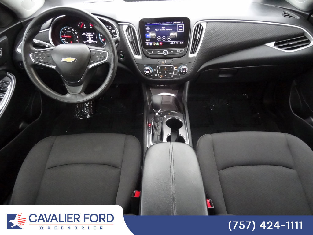 Used 2025 Chevrolet Malibu LT FWD image 11