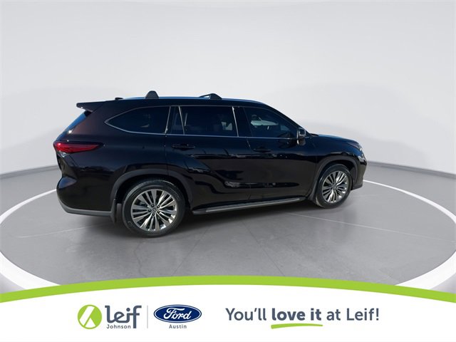 Used 2022 Toyota Highlander Platinum image 12