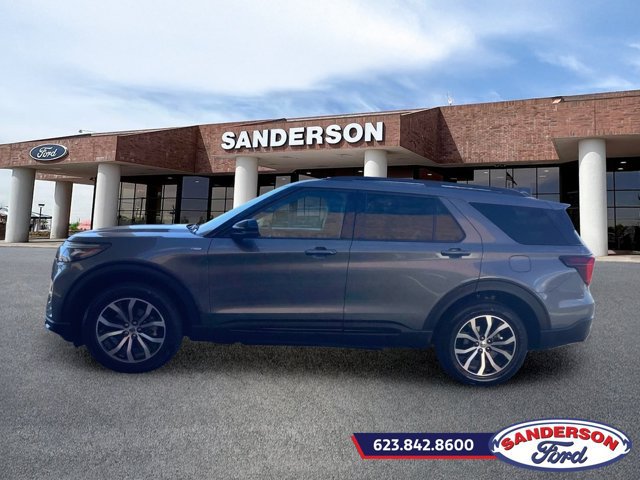 Certified 2025 Ford Explorer ST-Line AWD/4WD image 6