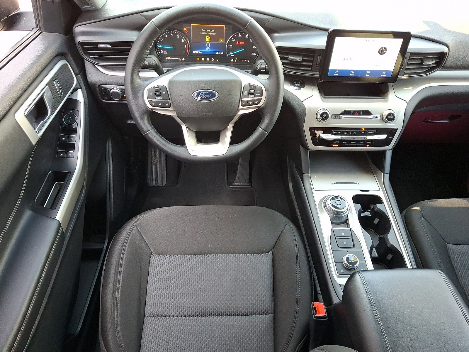 Certified 2022 Ford Explorer XLT w/ Class IV Trailer Tow Package image 14