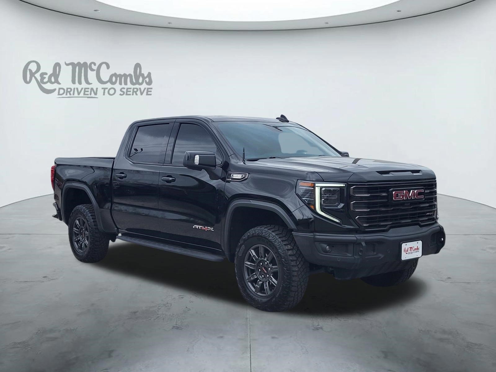 Used 2024 GMC Sierra 1500 AT4X image 1