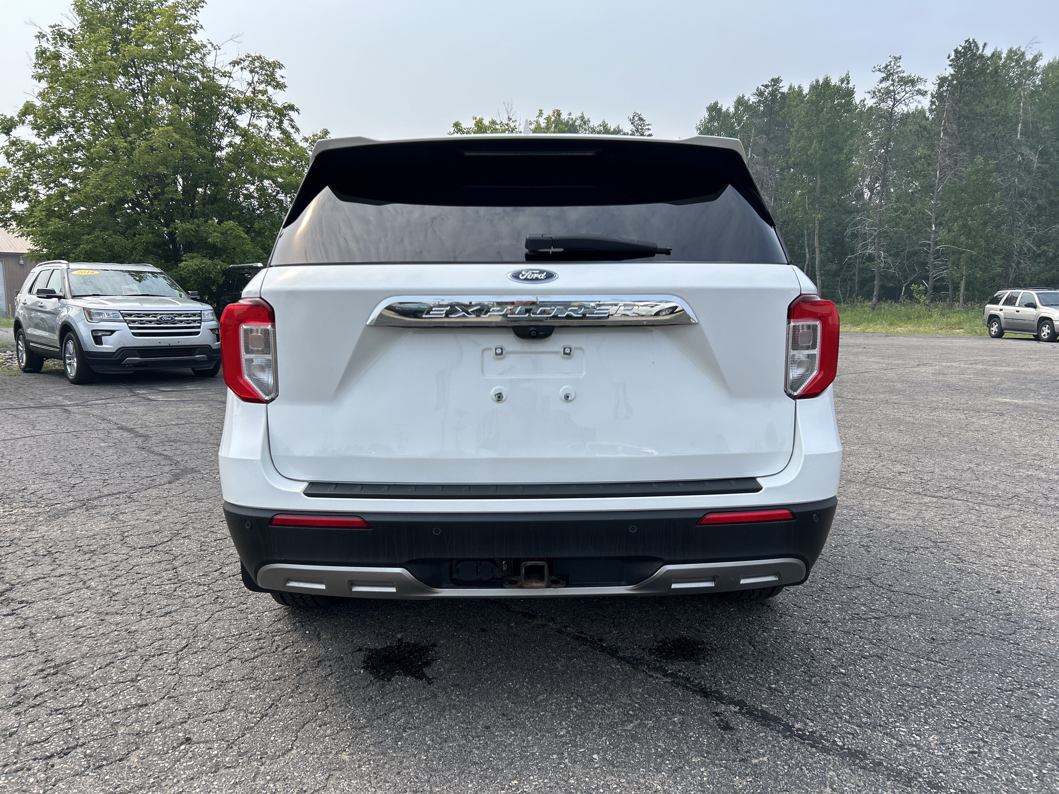 Certified 2022 Ford Explorer XLT AWD/4WD image 4