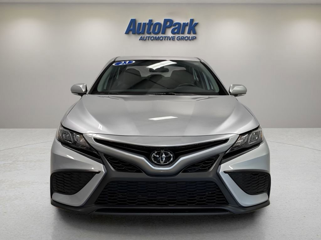Used 2023 Toyota Camry SE image 8