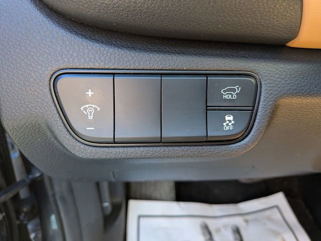 Used 2024 Kia Seltos SX w/ SX Sunroof Package image 17