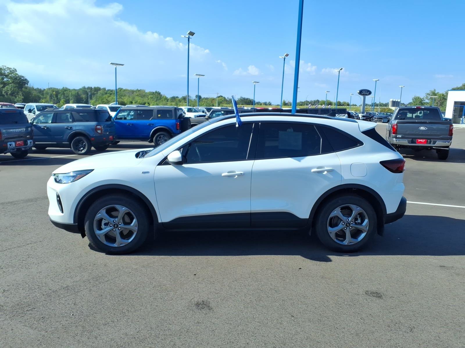 Certified 2025 Ford Escape ST-Line Select w/ Tech Pack #1 AWD/4WD image 2
